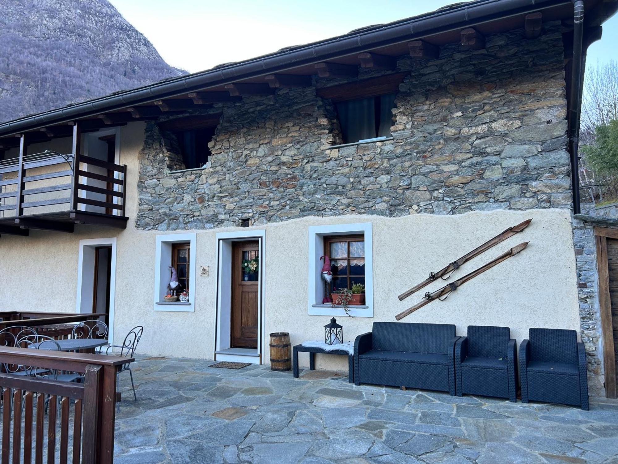 Lo Sougnet Hotel Hone Exterior photo